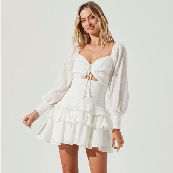 NWT*** ASTR THE LABEL MARIETTA WHITE CINCHED BUST CUTOUT MINI DRESS - Picture 1 of 13